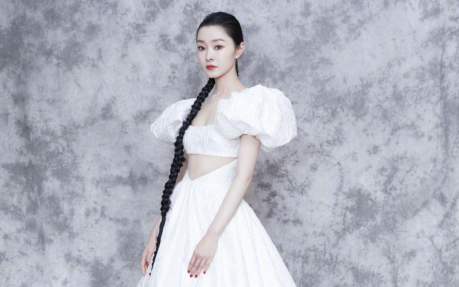 乐鱼电竞在线平台-年轻跳水运动员崭露头角，未来可期，年轻的跳水运动员