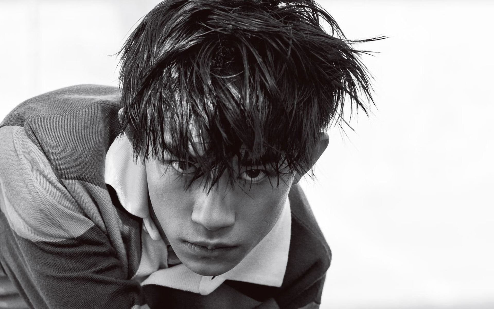 leyu乐鱼体育综合-欧洲杯激情碰撞：战术布局让人拍案叫绝，欧洲杯经典比赛视频