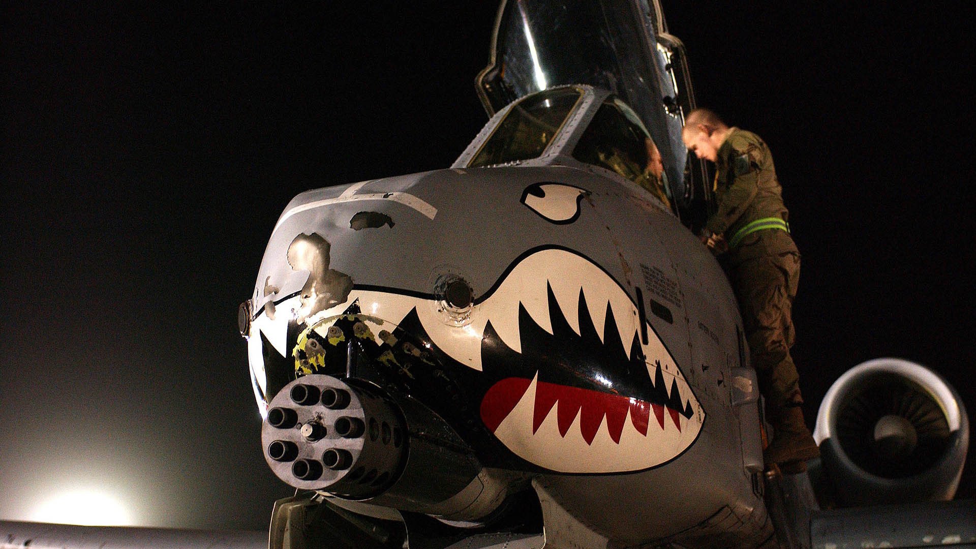 王宗源决赛发挥稳定赢得掌声,王宗源领奖