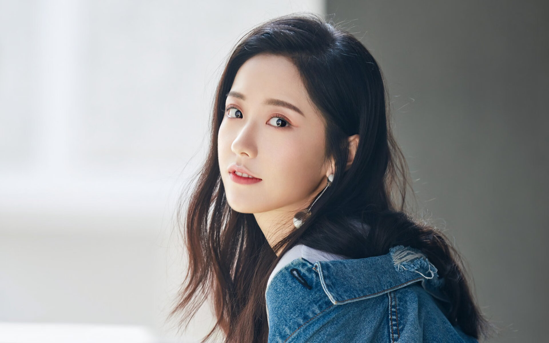 乐鱼体育登录-米兰双雄迎来关键战役，争夺意甲冠军